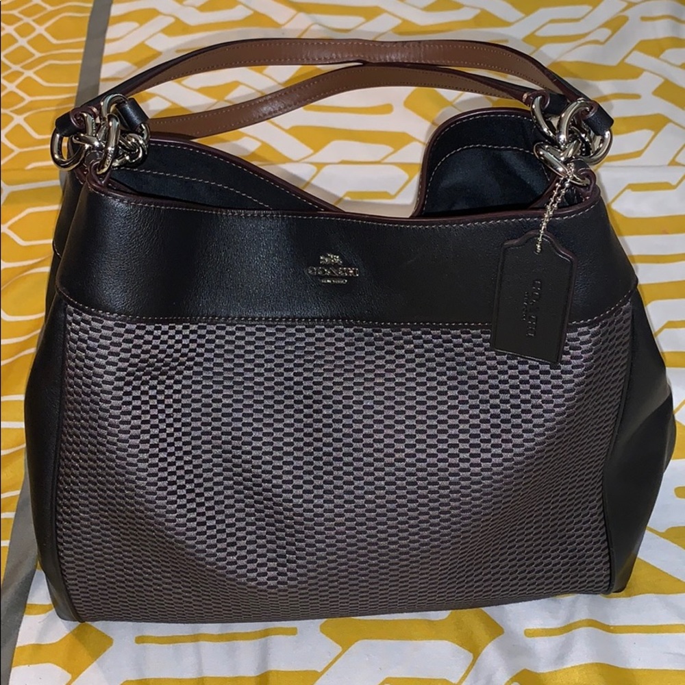 Medium size, brown Coach Bag